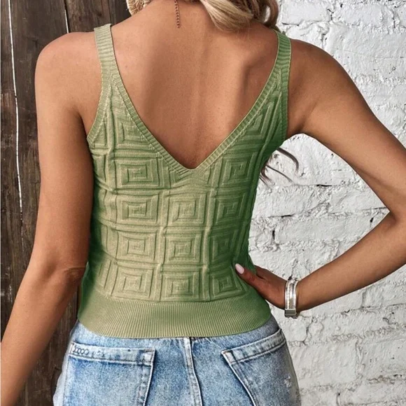 Small nwot Gorgeous olive green tank top with V-Cut in back and low cut in front - Picture 3 of 6